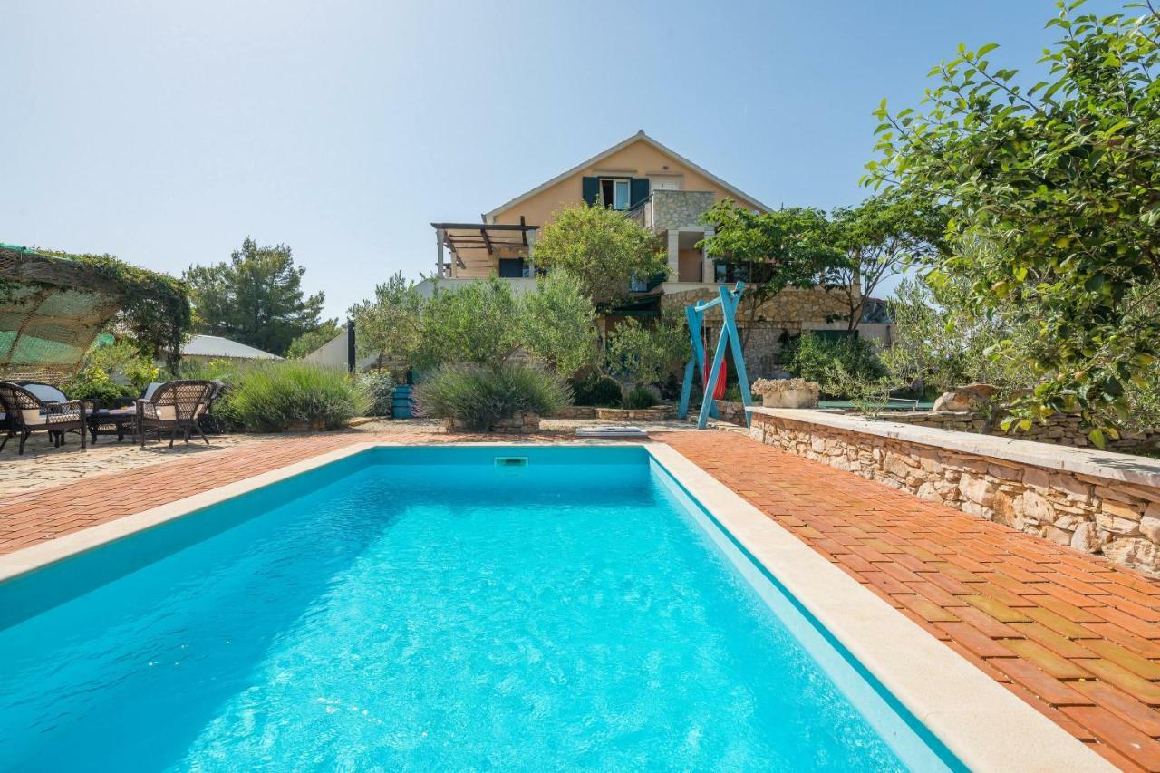 Dalmatinska Kuca Apartman *