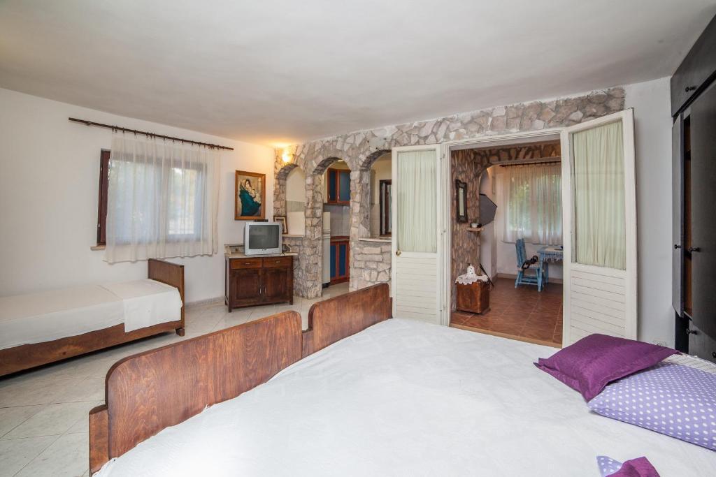 Apartment Dalmatinska Kuca Milna (Brac)